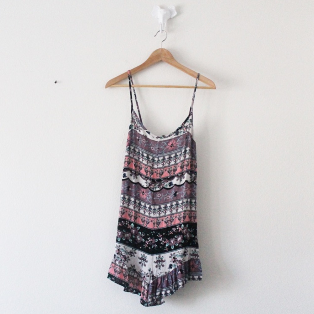 Solemio Floral Stripe Ruffle Short Romper L905